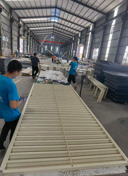 百葉窗廠家車間一角 百葉窗廠家車間一角